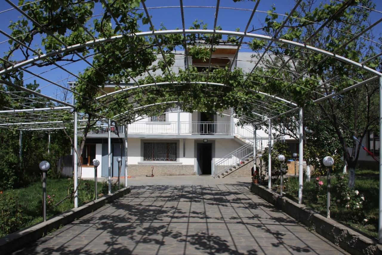 Big House Hotel Tbilisi Exterior photo